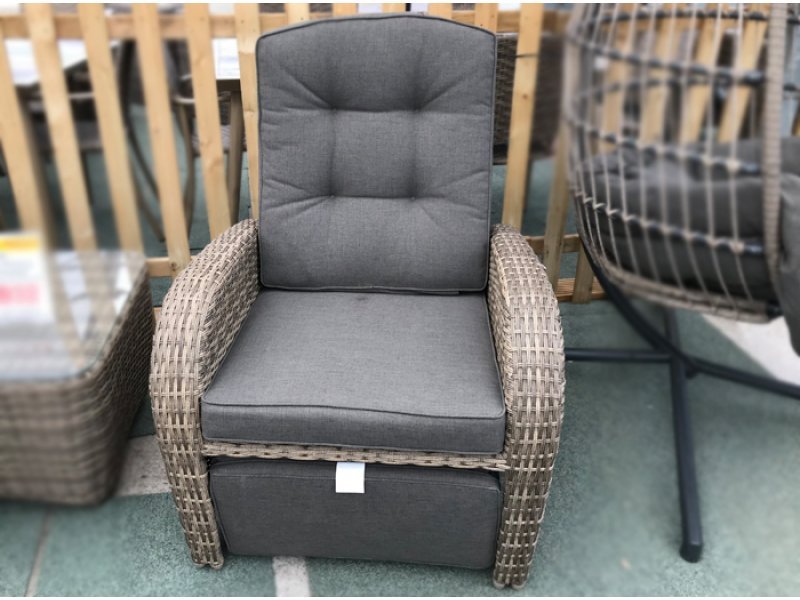 Rattan reclining garden clearance chair with footrest